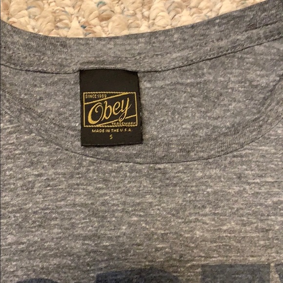 Obey tee - Picture 3 of 3